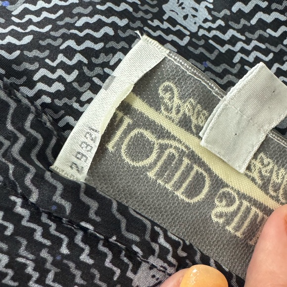 Peters & Ashley Liquid Silk Black Geometric Long Sleeve Vintage Blouse Size 14 - Picture 9 of 10